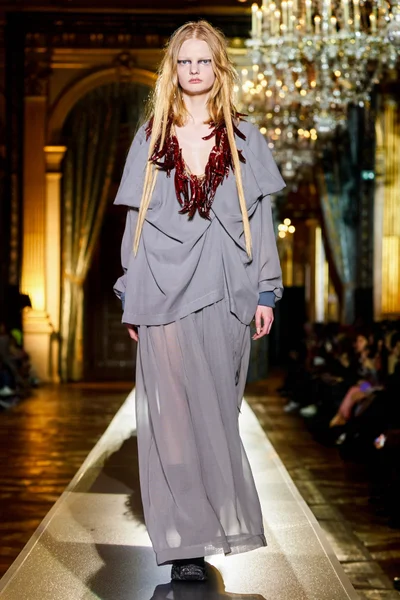Look 7